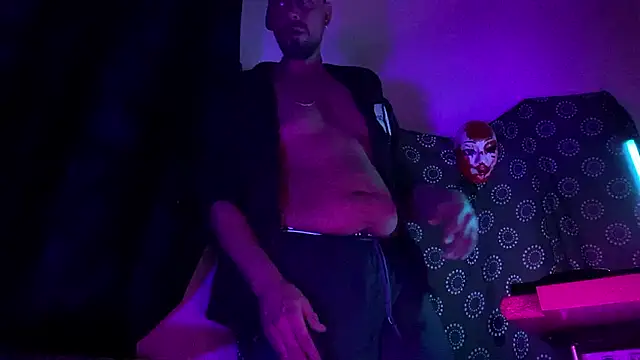 Snapshot of DjDiCKmannOnE chatting on 02/13/26, 11:12 DjDiCKmannOnE online show from 02/13/26, 11:12