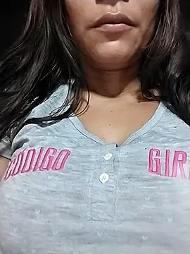 dyjaA online show from 10/31/25, 10:27