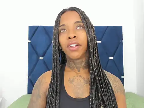 Pauline Fox online show from 10/18/25, 01:52