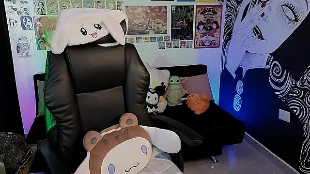 Yuhwan  online show from 09/13/25, 05:57