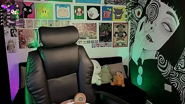 Yuhwan  online show from 09/19/25, 10:54