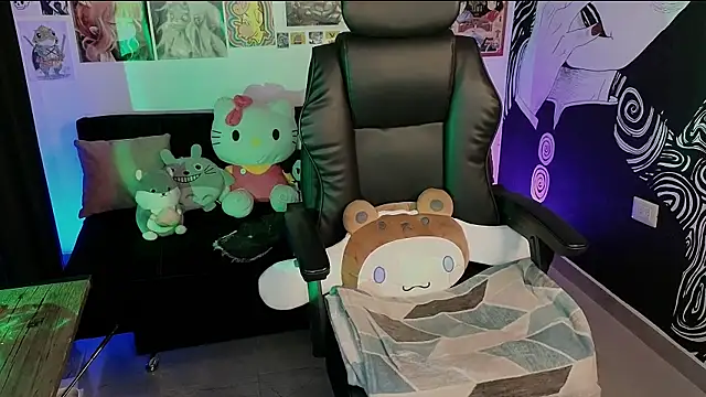 Yuhwan  online show from 09/29/25, 10:58