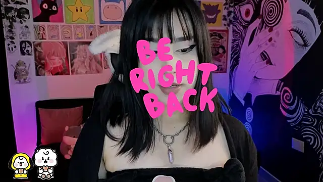 Yuhwan  online show from 10/17/25, 06:21