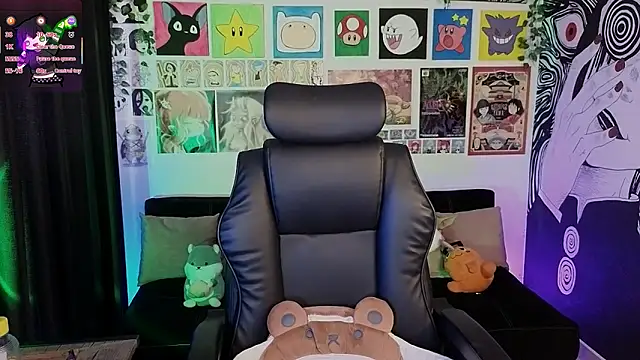 Yuhwan  online show from 11/16/25, 09:20