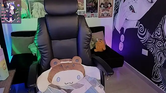 Yuhwan  online show from 11/28/25, 06:10