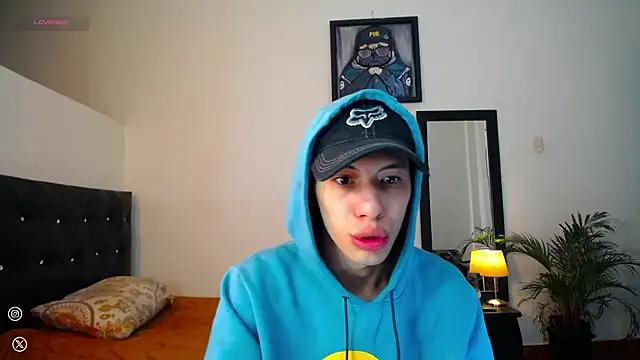 santiago cutex online show from 09/23/25, 07:55