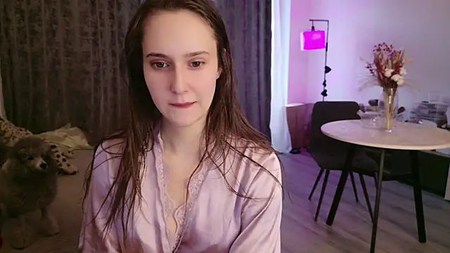 Snapshot of LucyRose3 chatting on 04/03/26, 02:04 LucyRose3 online show from 04/03/26, 02:04