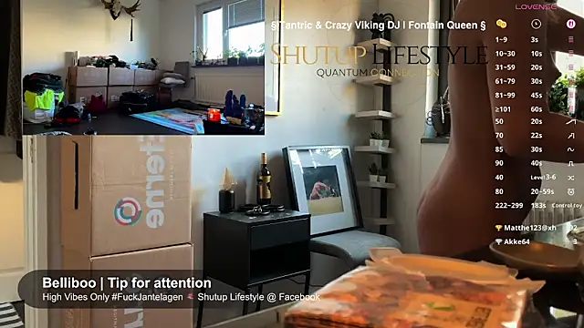 SwingWingWomanSweden online show from 09/26/25, 07:01