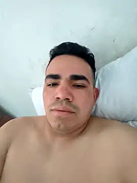 Snapshot of 2025-DANIEL chatting on 03/08/26, 08:23 2025-DANIEL online show from 03/08/26, 08:23