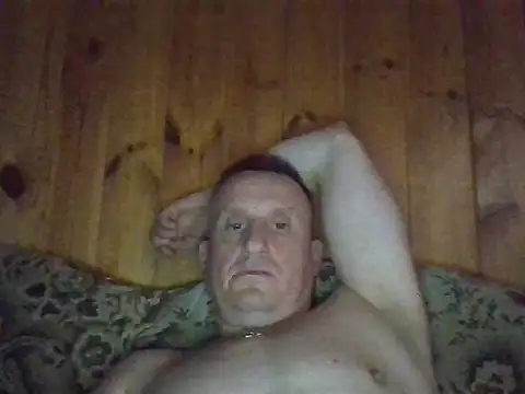 Snapshot of Maksymilian1 chatting on 05/17/26, 06:37 Maksymilian1 online show from 05/17/26, 06:37