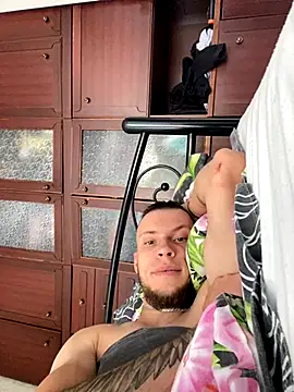 Snapshot of PUER4IK chatting on 09/14/25, 06:56 PUER4IK online show from 09/14/25, 06:56