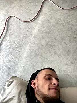 Snapshot of PUER4IK chatting on 09/19/25, 12:28 PUER4IK online show from 09/19/25, 12:28