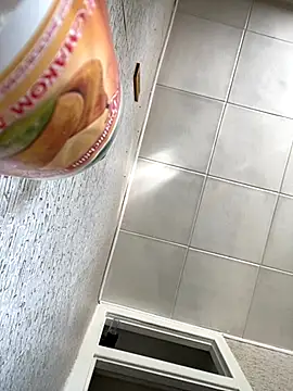 Snapshot of PUER4IK chatting on 10/22/25, 07:41 PUER4IK online show from 10/22/25, 07:41