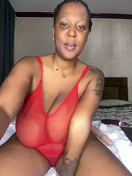 Snapshot of sexyBoobies98 chatting on 10/18/25, 08:42 sexyBoobies98 online show from 10/18/25, 08:42