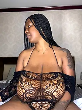 Snapshot of sexyBoobies98 chatting on 10/20/25, 11:49 sexyBoobies98 online show from 10/20/25, 11:49