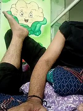 Snapshot of aarav_013 chatting on 04/14/26, 08:15 aarav 013 online show from 04/14/26, 08:15