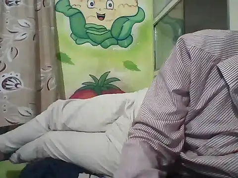 Snapshot of aarav_013 chatting on 04/15/26, 01:51 aarav 013 online show from 04/15/26, 01:51