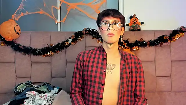 Soro Lovelyboy online show from 10/01/25, 04:07