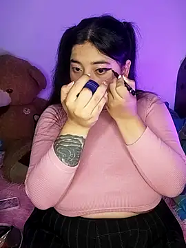 kittenFreyja  online show from 09/23/25, 08:56