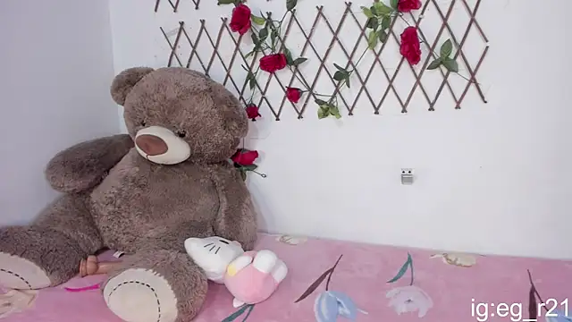 emma grays2 online show from 10/07/25, 04:20