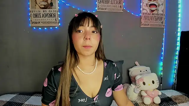 Snapshot of emma_grays2 chatting on 07/02/26, 12:22 emma grays2 online show from 07/02/26, 12:22