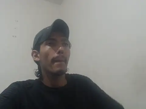 Snapshot of snackontime18 chatting on 06/03/26, 03:09 snackontime18 online show from 06/03/26, 03:09