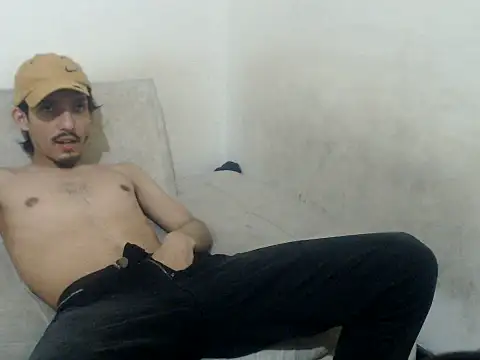 Snapshot of snackontime18 chatting on 07/03/26, 03:02 snackontime18 online show from 07/03/26, 03:02