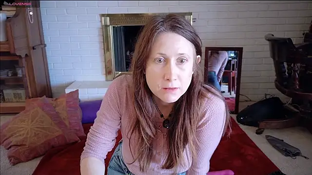 Snapshot of MommyGoddessL chatting on 01/13/26, 04:23 MommyGoddessL online show from 01/13/26, 04:23