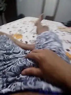 Snapshot of Ademir2025 chatting on 12/21/25, 08:27 Ademir2025 online show from 12/21/25, 08:27