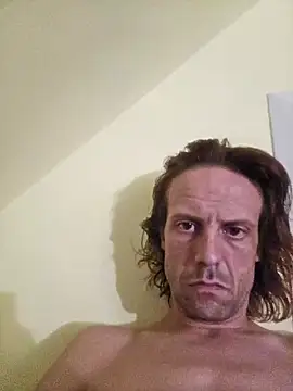 Snapshot of Danny19867 chatting on 09/29/25, 03:11 Danny19867 online show from 09/29/25, 03:11