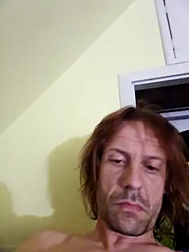 Snapshot of Danny19867 chatting on 10/25/25, 03:36 Danny19867 online show from 10/25/25, 03:36