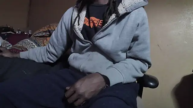 Snapshot of EYEzIAM chatting on 02/01/26, 05:28 EYEzIAM online show from 02/01/26, 05:28