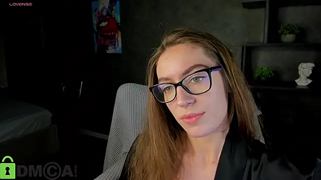 Agnes Wells online show from 10/25/25, 09:28