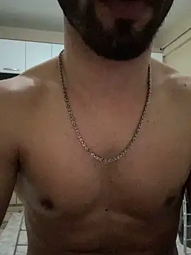 Snapshot of LUKADDES chatting on 03/29/26, 10:54 LUKADDES online show from 03/29/26, 10:54