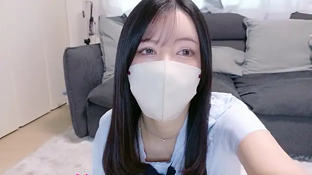 Snapshot of moemilk chatting on 05/23/26, 01:00 moemilk online show from 05/23/26, 01:00