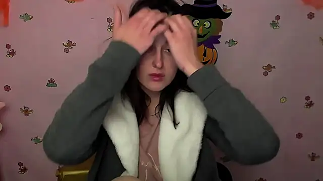 Snapshot of FeelMe__ chatting on 11/01/25, 09:55 FeelMe online show from 11/01/25, 09:55