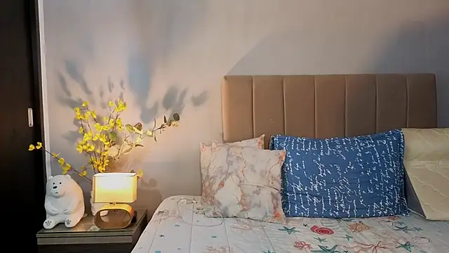 Penelophe01 online show from 02/25/26, 07:01