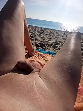 kellyts29 online show from 09/19/25, 08:05