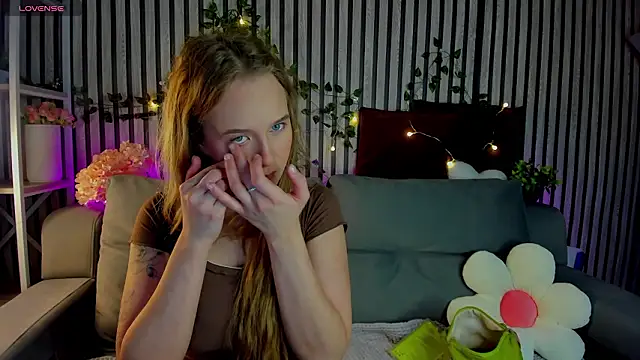 Casey Sweeet online show from 03/10/26, 01:10