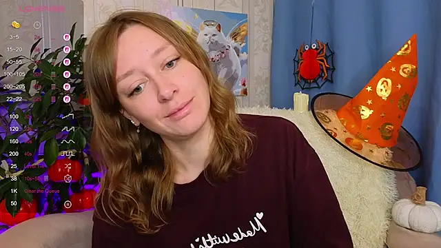 Snapshot of evashiny_ chatting on 10/24/25, 02:30 evashiny online show from 10/24/25, 02:30