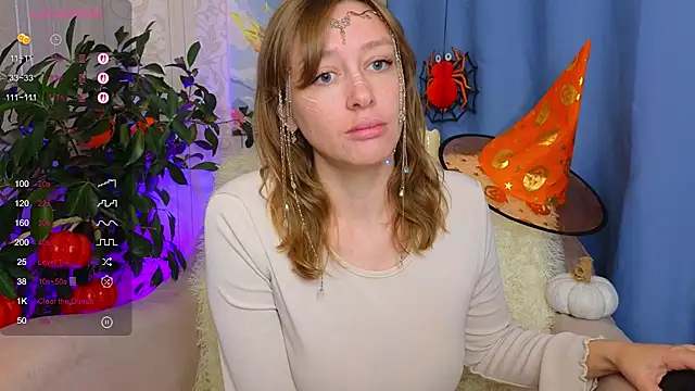 Snapshot of evashiny_ chatting on 10/26/25, 03:12 evashiny online show from 10/26/25, 03:12