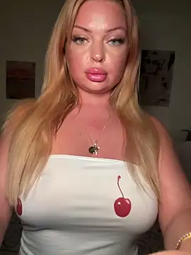 Snapshot of _Lilly_angel chatting on 10/21/25, 09:04 Lilly angel online show from 10/21/25, 09:04