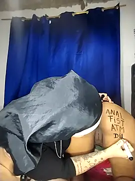 Snapshot of Vale_Nikol21 chatting on 10/08/25, 01:47 Vale Nikol21 online show from 10/08/25, 01:47