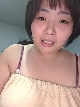 Snapshot of yukari_0011 chatting on 09/21/25, 10:28 yukari 0011 online show from 09/21/25, 10:28