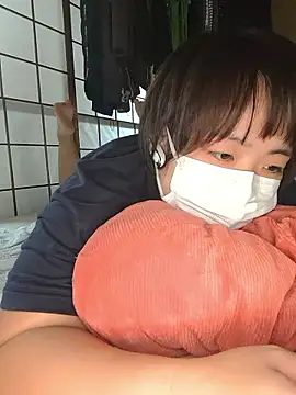 Snapshot of yukari_0011 chatting on 09/23/25, 06:05 yukari 0011 online show from 09/23/25, 06:05