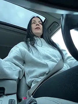 Snapshot of starsaligned chatting on 04/15/26, 02:40 starsaligned online show from 04/15/26, 02:40