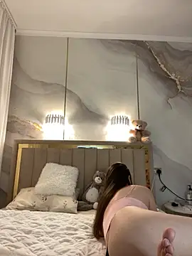 TiffaNoel online show from 12/04/25, 04:16