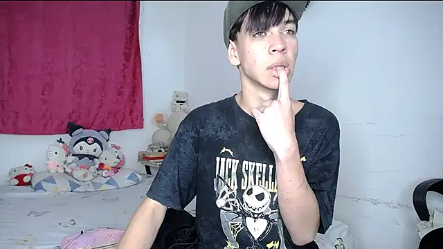 lucky stricke online show from 10/21/25, 03:40