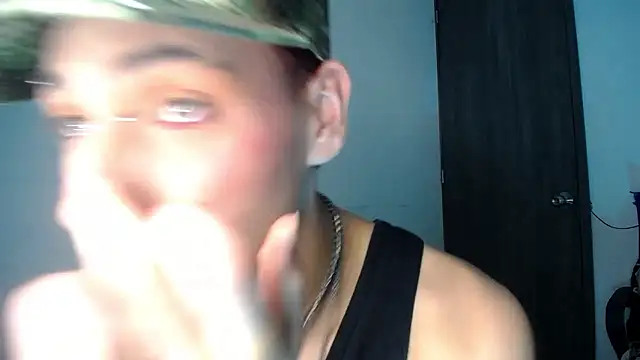 Snapshot of lucky_stricke chatting on 01/14/26, 06:08 lucky stricke online show from 01/14/26, 06:08