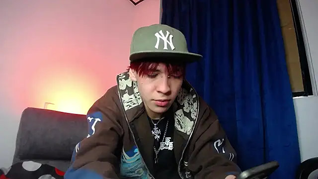 Snapshot of lucky_stricke chatting on 02/26/26, 03:38 lucky stricke online show from 02/26/26, 03:38